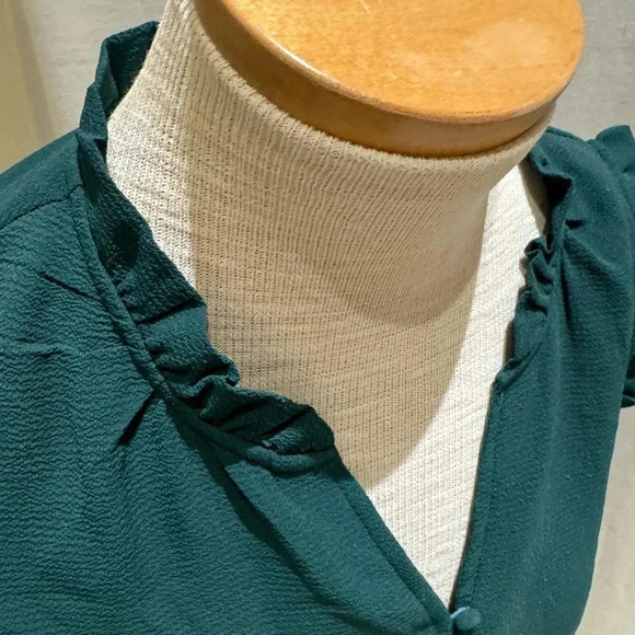 Shirt - Picture 4 of 7